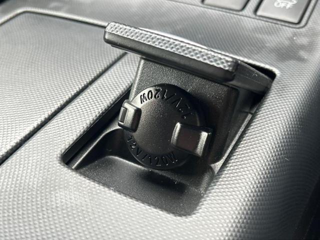 エスティマハイブリッド ４ＷＤアエラスプレミアムＧ　新品タイヤ／保証書／純正　９インチ　ＳＤナビ／フリップダウンモニター／衝突安全装置／シートヒーター／車線逸脱防止支援システム／電動バックドア／ヘッドランプ　ＬＥＤ／Ｂｌｕｅｔｏｏｔｈ接続／ＥＴＣ（41枚目）