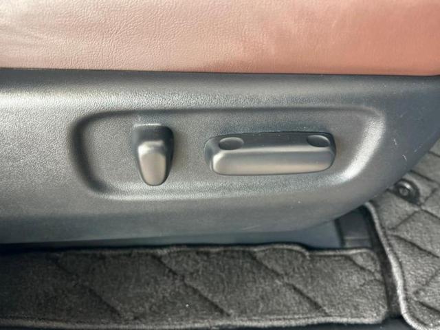 エスティマハイブリッド ４ＷＤアエラスプレミアムＧ　新品タイヤ／保証書／純正　９インチ　ＳＤナビ／フリップダウンモニター／衝突安全装置／シートヒーター／車線逸脱防止支援システム／電動バックドア／ヘッドランプ　ＬＥＤ／Ｂｌｕｅｔｏｏｔｈ接続／ＥＴＣ（52枚目）