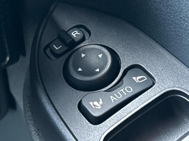 タント カスタムＲＳ　保証書／純正　１０インチ　メモリーナビ／スマートアシスト（トヨタ・ダイハツ）／両側電動スライドドア／シートヒーター　前席／パノラマモニター／車線逸脱防止支援システム／シート　ハーフレザー　ターボ（28枚目）