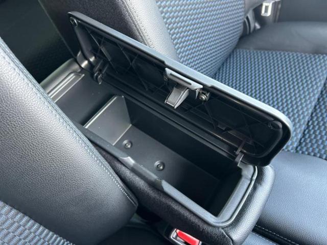 タント カスタムＲＳ　保証書／純正　１０インチ　メモリーナビ／スマートアシスト（トヨタ・ダイハツ）／両側電動スライドドア／シートヒーター　前席／パノラマモニター／車線逸脱防止支援システム／シート　ハーフレザー　ターボ（32枚目）