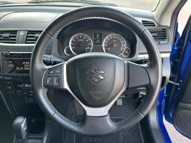 スイフト RS USBジャック/ETC/EBD付ABS/エアバッグ 運転席/エアバッグ 助手席/アルミホイール 純正 16インチ/パワーウインドウ/キーレスエントリー/オートエアコン/パワーステアリング 盗難防止装置(11枚目)