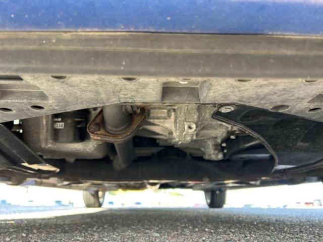 スイフト ＲＳ　ＵＳＢジャック／ＥＴＣ／ＥＢＤ付ＡＢＳ／エアバッグ　運転席／エアバッグ　助手席／アルミホイール　純正　１６インチ／パワーウインドウ／キーレスエントリー／オートエアコン／パワーステアリング　盗難防止装置（47枚目）