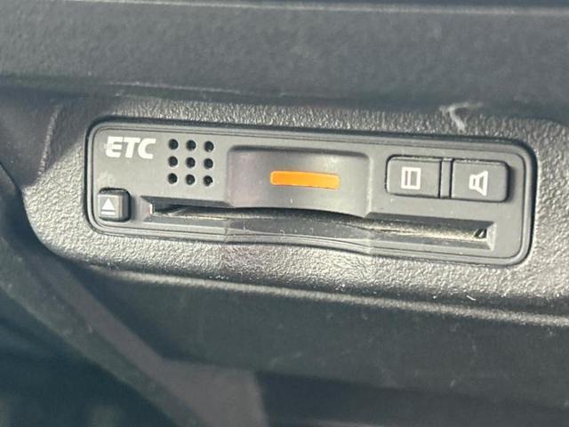 フリードスパイクハイブリッド ハイブリッドプレミアムエディション　社外　ＳＤナビ／フリップダウンモニター／両側電動スライドドア／シート　合皮／ヘッドランプ　ＨＩＤ／ＥＴＣ／ＥＢＤ付ＡＢＳ／横滑り防止装置／アイドリングストップ／フルセグＴＶ／エアバッグ　運転席（17枚目）