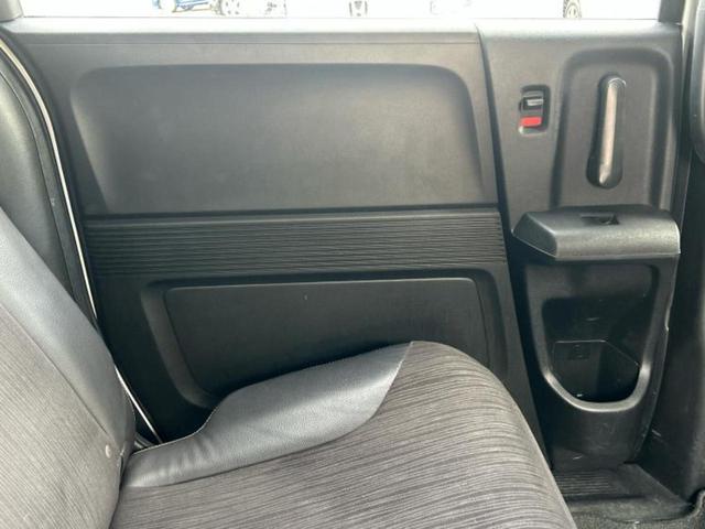 フリードスパイクハイブリッド ハイブリッドプレミアムエディション　社外　ＳＤナビ／フリップダウンモニター／両側電動スライドドア／シート　合皮／ヘッドランプ　ＨＩＤ／ＥＴＣ／ＥＢＤ付ＡＢＳ／横滑り防止装置／アイドリングストップ／フルセグＴＶ／エアバッグ　運転席（22枚目）