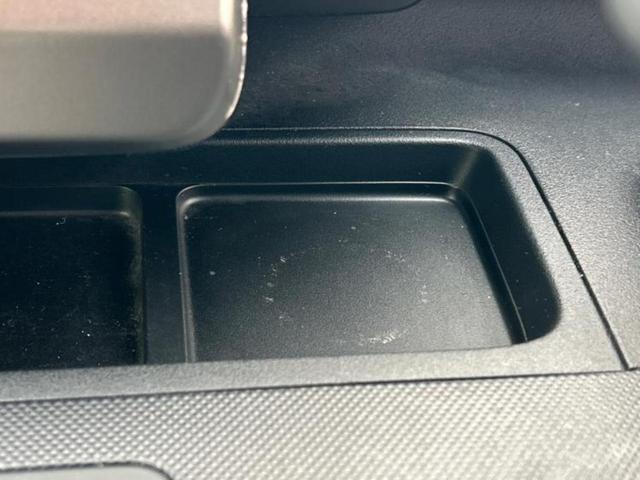 フリードスパイクハイブリッド ハイブリッドプレミアムエディション　社外　ＳＤナビ／フリップダウンモニター／両側電動スライドドア／シート　合皮／ヘッドランプ　ＨＩＤ／ＥＴＣ／ＥＢＤ付ＡＢＳ／横滑り防止装置／アイドリングストップ／フルセグＴＶ／エアバッグ　運転席（34枚目）