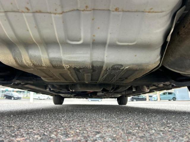 フリードスパイクハイブリッド ハイブリッドプレミアムエディション　社外　ＳＤナビ／フリップダウンモニター／両側電動スライドドア／シート　合皮／ヘッドランプ　ＨＩＤ／ＥＴＣ／ＥＢＤ付ＡＢＳ／横滑り防止装置／アイドリングストップ／フルセグＴＶ／エアバッグ　運転席（50枚目）