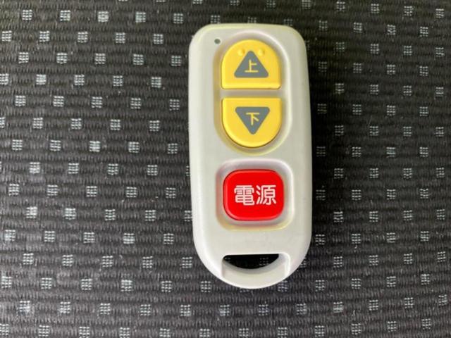 ポルテ F 福祉車両/純正 SDナビ/衝突安全装置/電動スライドドア/車線逸脱防止支援システム/ドライブレコーダー 社外/ヘッドランプ HID/Bluetooth接続/ETC/EBD付ABS/横滑り防止装置(39枚目)