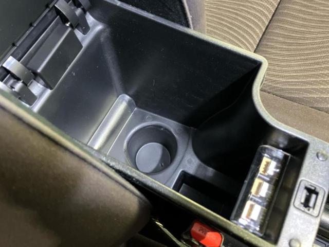 アクア G 保証書/社外 SDナビ/衝突安全装置/車線逸脱防止支援システム/ヘッドランプ LED/Bluetooth接続/ETC/EBD付ABS/横滑り防止装置/アイドリングストップ/クルーズコントロール(31枚目)