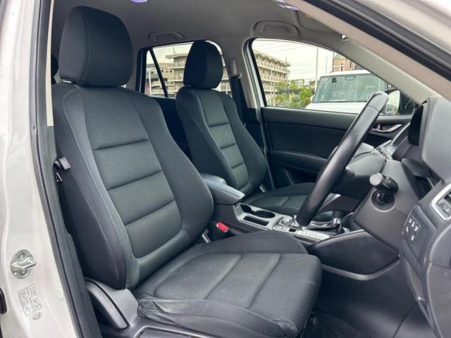 CX-5 20Sプロアクティブ 保証書/純正 SDナビ/衝突安全装置/車線逸脱防止支援システム/ヘッドランプ HID/ETC/EBD付ABS/横滑り防止装置/アイドリングストップ/サイドモニター/バックモニター/フルセグTV(4枚目)