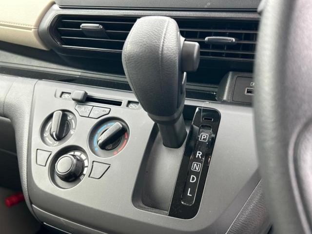 デイズ Ｓ　新品タイヤ／保証書／ＵＳＢジャック／ＥＢＤ付ＡＢＳ／アイドリングストップ／禁煙車／エアバッグ　運転席／エアバッグ　助手席／衝突安全ボディ／パワーウインドウ／オートライト／取扱説明書　レンタカーアップ（13枚目）