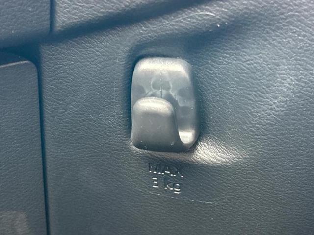 デイズ Ｓ　新品タイヤ／保証書／ＵＳＢジャック／ＥＢＤ付ＡＢＳ／アイドリングストップ／禁煙車／エアバッグ　運転席／エアバッグ　助手席／衝突安全ボディ／パワーウインドウ／オートライト／取扱説明書　レンタカーアップ（32枚目）