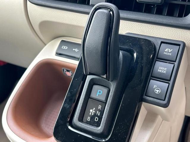 シエンタ ハイブリッドＺ　新品タイヤ／保証書／ディスプレイオーディオ＋ナビ１０インチ／衝突安全装置／両側電動スライドドア／シートヒーター　前席／全方位モニター／車線逸脱防止支援システム／ヘッドランプ　ＬＥＤ　全周囲カメラ（17枚目）