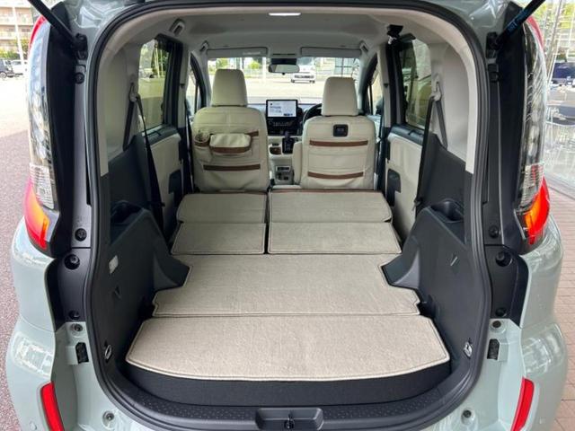 シエンタ ハイブリッドＺ　新品タイヤ／保証書／ディスプレイオーディオ＋ナビ１０インチ／衝突安全装置／両側電動スライドドア／シートヒーター　前席／全方位モニター／車線逸脱防止支援システム／ヘッドランプ　ＬＥＤ　全周囲カメラ（19枚目）