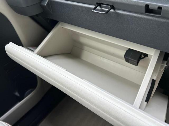 シエンタ ハイブリッドＺ　新品タイヤ／保証書／ディスプレイオーディオ＋ナビ１０インチ／衝突安全装置／両側電動スライドドア／シートヒーター　前席／全方位モニター／車線逸脱防止支援システム／ヘッドランプ　ＬＥＤ　全周囲カメラ（33枚目）