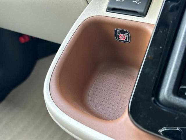 シエンタ ハイブリッドＺ　新品タイヤ／保証書／ディスプレイオーディオ＋ナビ１０インチ／衝突安全装置／両側電動スライドドア／シートヒーター　前席／全方位モニター／車線逸脱防止支援システム／ヘッドランプ　ＬＥＤ　全周囲カメラ（36枚目）