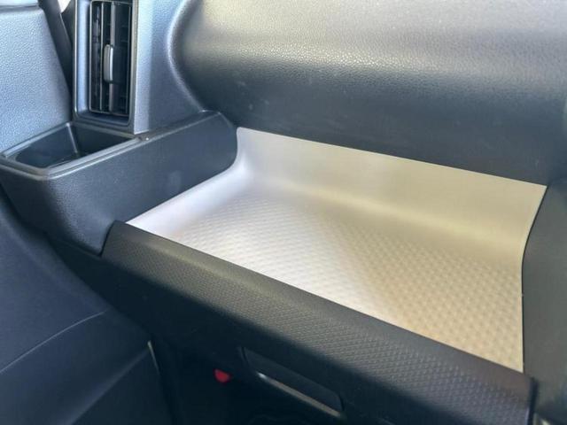 ＷＥＣＡＲＳでは各商談席に大型モニターをご用意しております！見やすい大画面でゆったりと全国の在庫をご覧いただけます！是非ご来店お待ちしております！