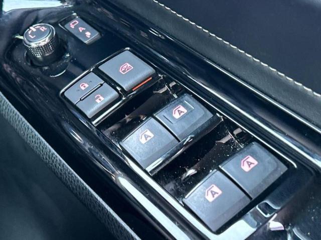 エスクァイア ハイブリッドGi 保証書/純正 10インチ SDナビ/フリップダウンモニター/両側電動スライドドア/シートヒーター 前席/シート 合皮/ヘッドランプ LED/Bluetooth接続/ETC/EBD付ABS バックカメラ(32枚目)