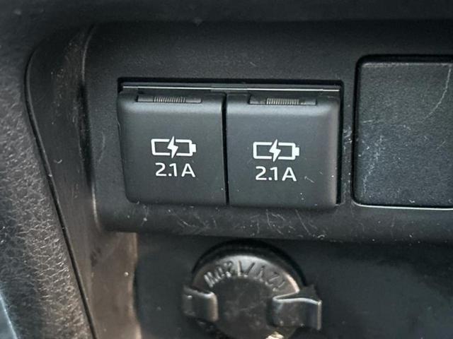 エスクァイア ハイブリッドGi 保証書/純正 10インチ SDナビ/フリップダウンモニター/両側電動スライドドア/シートヒーター 前席/シート 合皮/ヘッドランプ LED/Bluetooth接続/ETC/EBD付ABS バックカメラ(42枚目)