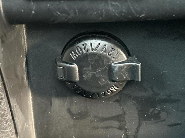 エスクァイア ハイブリッドGi 保証書/純正 10インチ SDナビ/フリップダウンモニター/両側電動スライドドア/シートヒーター 前席/シート 合皮/ヘッドランプ LED/Bluetooth接続/ETC/EBD付ABS バックカメラ(43枚目)