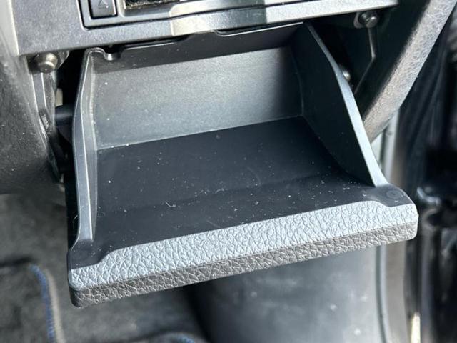 エスクァイア ハイブリッドGi 保証書/純正 10インチ SDナビ/フリップダウンモニター/両側電動スライドドア/シートヒーター 前席/シート 合皮/ヘッドランプ LED/Bluetooth接続/ETC/EBD付ABS バックカメラ(49枚目)