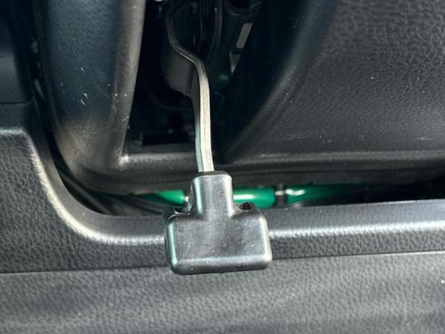 エスクァイア ハイブリッドGi 保証書/純正 10インチ SDナビ/フリップダウンモニター/両側電動スライドドア/シートヒーター 前席/シート 合皮/ヘッドランプ LED/Bluetooth接続/ETC/EBD付ABS バックカメラ(50枚目)