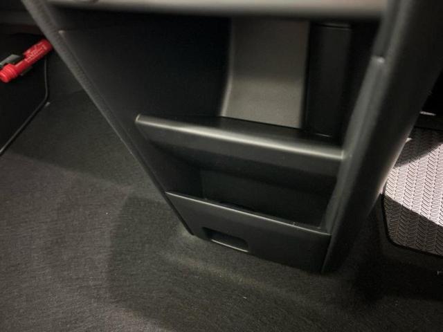 フリード AIR 保証書/純正 8インチ ナビ/ホンダセンシング/両側電動スライドドア/車線逸脱防止支援システム/登録済未使用車/ヘッドランプ LED/Bluetooth接続/EBD付ABS/アイドリングストップ(42枚目)