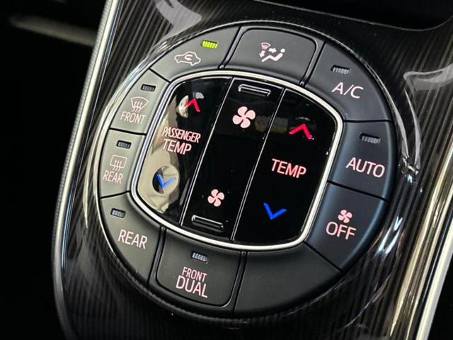 エスクァイア Ｇｉプレミアムパッケージ　純正　９インチ　ナビ／デジタルインナーミラー／トヨタセーフティセンス／両側電動スライドドア／シートヒーター　前席／車線逸脱防止支援システム／ドライブレコーダー　前後／ヘッドランプ　ＬＥＤ　バックカメラ（32枚目）