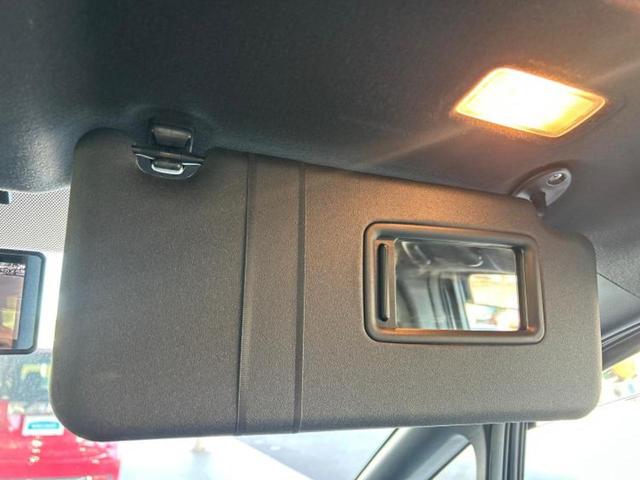 エスクァイア Ｇｉプレミアムパッケージ　純正　９インチ　ナビ／デジタルインナーミラー／トヨタセーフティセンス／両側電動スライドドア／シートヒーター　前席／車線逸脱防止支援システム／ドライブレコーダー　前後／ヘッドランプ　ＬＥＤ　バックカメラ（45枚目）