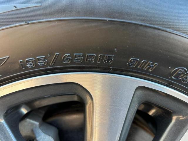 エスクァイア Ｇｉプレミアムパッケージ　純正　９インチ　ナビ／デジタルインナーミラー／トヨタセーフティセンス／両側電動スライドドア／シートヒーター　前席／車線逸脱防止支援システム／ドライブレコーダー　前後／ヘッドランプ　ＬＥＤ　バックカメラ（62枚目）