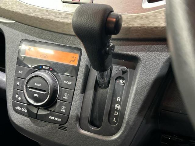 ワゴンＲ ＦＸリミテッド　新品タイヤ／社外　ＳＤナビ／ＥＴＣ／ＥＢＤ付ＡＢＳ／アイドリングストップ／ワンセグＴＶ／エアバッグ　運転席／エアバッグ　助手席／アルミホイール　純正　１４インチ／パワーウインドウ　盗難防止装置（17枚目）