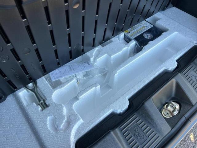 スペーシアギア ハイブリッドXZターボ 新品タイヤ/純正 9インチ メモリーナビ/セーフティサポート(スズキ)/両側電動スライドドア/シートヒーター 前席/全方位モニター/車線逸脱防止支援システム/ヘッドランプ LED 衝突被害軽減システム(24枚目)