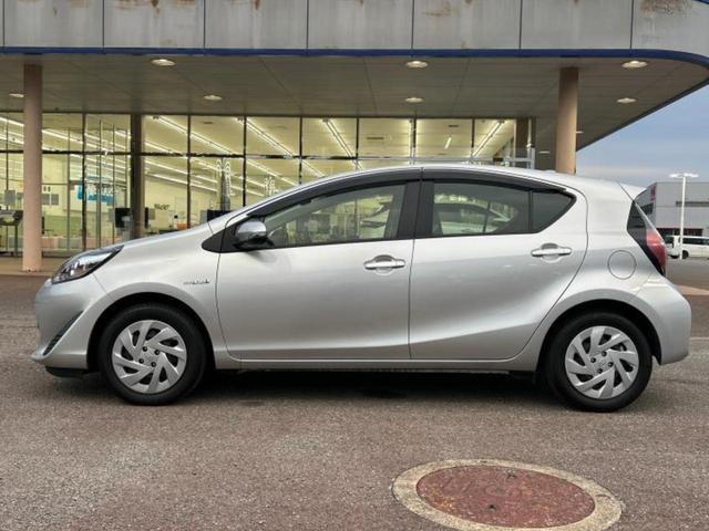 アクア L 保証書/純正 SDナビ/Bluetooth接続/ETC/EBD付ABS/横滑り防止装置/アイドリングストップ/ワンセグTV/エアバッグ 運転席/エアバッグ 助手席/衝突安全ボディ/パワーウインドウ(2枚目)