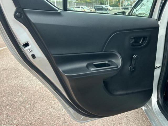 アクア L 保証書/純正 SDナビ/Bluetooth接続/ETC/EBD付ABS/横滑り防止装置/アイドリングストップ/ワンセグTV/エアバッグ 運転席/エアバッグ 助手席/衝突安全ボディ/パワーウインドウ(23枚目)