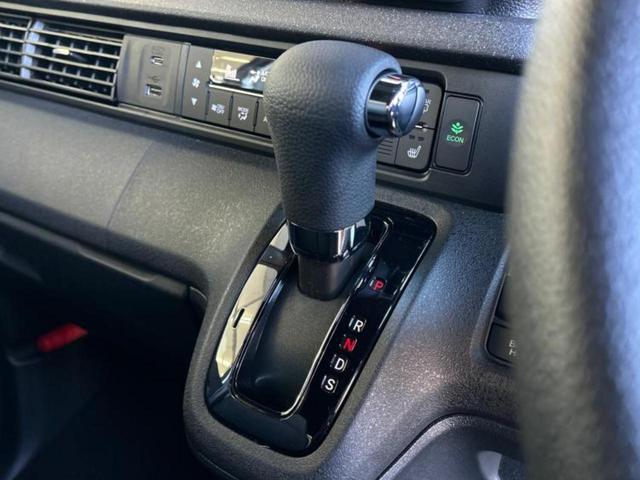 N-BOXカスタム ヒョウジュン 保証書/純正 8インチ ナビ/ホンダセンシング/両側電動スライドドア/シートヒーター 前席/車線逸脱防止支援システム/登録済未使用車/ヘッドランプ LED/Bluetooth接続/EBD付ABS(17枚目)