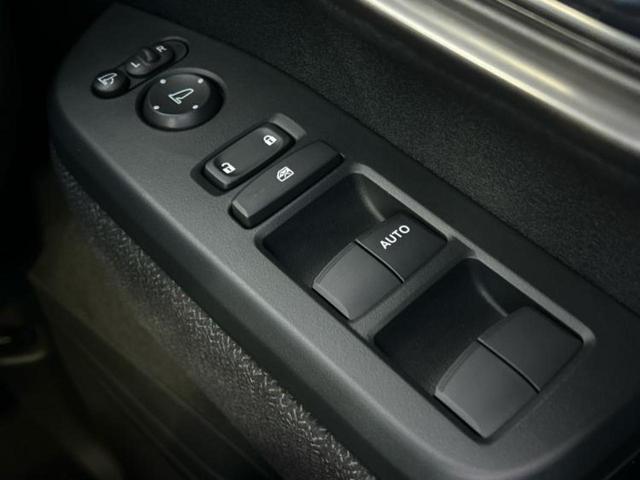 N-BOXカスタム ヒョウジュン 保証書/純正 8インチ ナビ/ホンダセンシング/両側電動スライドドア/シートヒーター 前席/車線逸脱防止支援システム/登録済未使用車/ヘッドランプ LED/Bluetooth接続/EBD付ABS(28枚目)