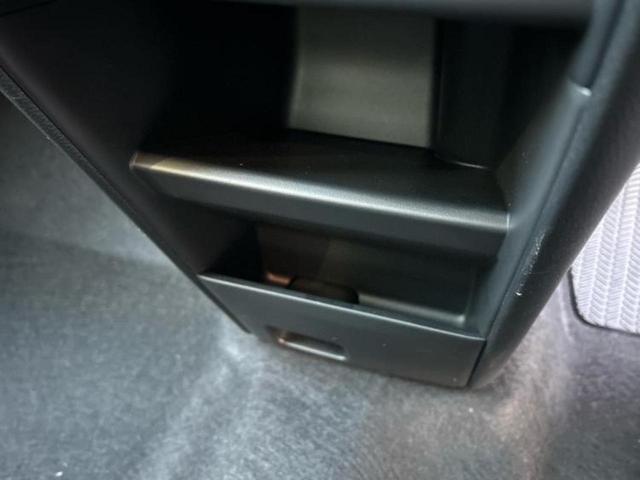 フリード eHEVエアー 保証書/純正 8インチ ナビ/ホンダセンシング/両側電動スライドドア/車線逸脱防止支援システム/登録済未使用車/ヘッドランプ LED/Bluetooth接続/EBD付ABS/横滑り防止装置 禁煙車(40枚目)