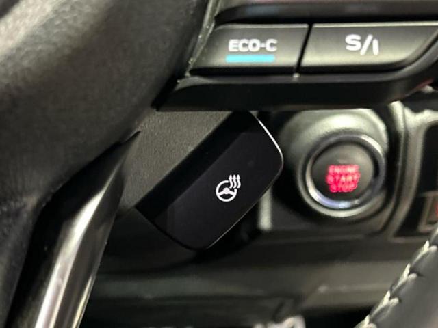 ＷＥＣＡＲＳの展示場では実際に見て、触ってお車をお選びいただけます！知識の豊富な営業スタッフが様々なカーライフをご提案いたします！