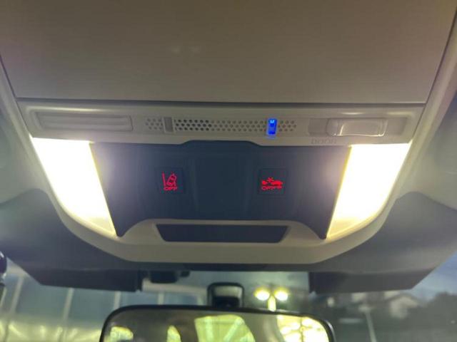 国産車から輸入車まで多様なお客様のニーズのお応えできるように、全国規模で豊富な在庫展開！車のことならＷＥＣＡＲＳへ！