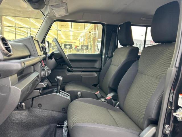 ジムニーノマド 4WD FC 保証書/シートヒーター/車線逸脱防止支援システム/ヘッドランプ LED/EBD付ABS/横滑り防止装置/アイドリングストップ/クルーズコントロール/エアバッグ 運転席/エアバッグ 助手席 ワンオーナー(6枚目)