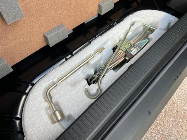 ジムニーノマド 4WD FC 保証書/シートヒーター/車線逸脱防止支援システム/ヘッドランプ LED/EBD付ABS/横滑り防止装置/アイドリングストップ/クルーズコントロール/エアバッグ 運転席/エアバッグ 助手席 ワンオーナー(24枚目)