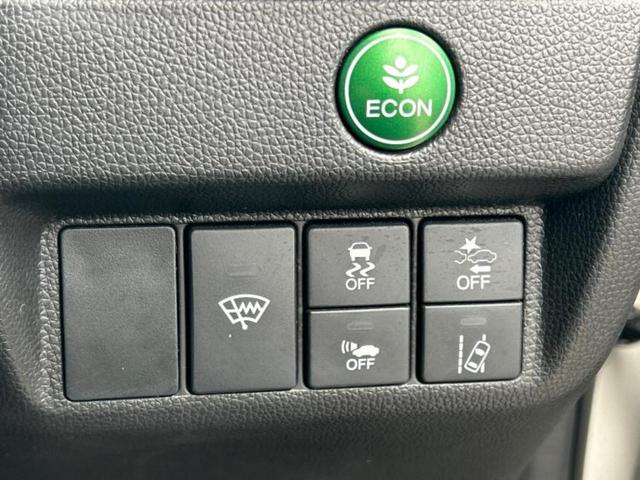 フィットハイブリッド ハイブリッド・Lホンダセンシング 新品タイヤ/保証書/純正 SDナビ/車線逸脱防止支援システム/シート 合皮/ヘッドランプ LED/USBジャック/Bluetooth接続/ETC/EBD付ABS/横滑り防止装置 バックカメラ(26枚目)