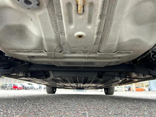 フィットハイブリッド ハイブリッド・Lホンダセンシング 新品タイヤ/保証書/純正 SDナビ/車線逸脱防止支援システム/シート 合皮/ヘッドランプ LED/USBジャック/Bluetooth接続/ETC/EBD付ABS/横滑り防止装置 バックカメラ(52枚目)