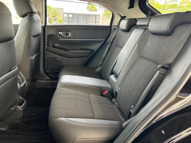 ヴェゼル ｅＨＥＶ　Ｚ　保証書／純正　８インチ　ナビ／ホンダセンシング／シートヒーター　前席／車線逸脱防止支援システム／シート　ハーフレザー／電動バックドア／ヘッドランプ　ＬＥＤ／ＵＳＢジャック／Ｂｌｕｅｔｏｏｔｈ接続（7枚目）