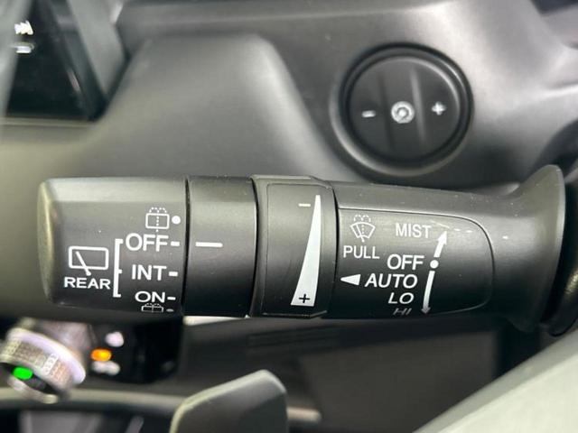 ヴェゼル ｅＨＥＶ　Ｚ　保証書／純正　８インチ　ナビ／ホンダセンシング／シートヒーター　前席／車線逸脱防止支援システム／シート　ハーフレザー／電動バックドア／ヘッドランプ　ＬＥＤ／ＵＳＢジャック／Ｂｌｕｅｔｏｏｔｈ接続（16枚目）