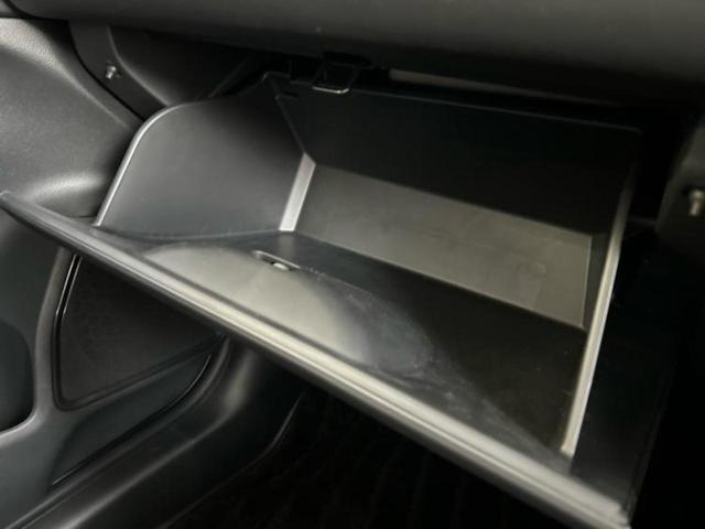 ヴェゼル ｅＨＥＶ　Ｚ　保証書／純正　８インチ　ナビ／ホンダセンシング／シートヒーター　前席／車線逸脱防止支援システム／シート　ハーフレザー／電動バックドア／ヘッドランプ　ＬＥＤ／ＵＳＢジャック／Ｂｌｕｅｔｏｏｔｈ接続（34枚目）