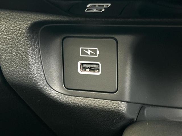 ヴェゼル ｅＨＥＶ　Ｚ　保証書／純正　８インチ　ナビ／ホンダセンシング／シートヒーター　前席／車線逸脱防止支援システム／シート　ハーフレザー／電動バックドア／ヘッドランプ　ＬＥＤ／ＵＳＢジャック／Ｂｌｕｅｔｏｏｔｈ接続（35枚目）