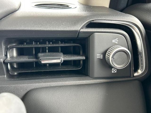 ヴェゼル ｅＨＥＶ　Ｚ　保証書／純正　８インチ　ナビ／ホンダセンシング／シートヒーター　前席／車線逸脱防止支援システム／シート　ハーフレザー／電動バックドア／ヘッドランプ　ＬＥＤ／ＵＳＢジャック／Ｂｌｕｅｔｏｏｔｈ接続（46枚目）