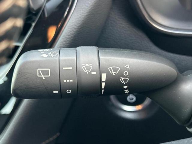 カローラツーリング ハイブリッドダブルバイビー 保証書/ディスプレイオーディオ+ナビ8インチ/トヨタセーフティセンス/車線逸脱防止支援システム/シート ハーフレザー/ヘッドランプ LED/Bluetooth接続/ETC/EBD付ABS バックカメラ(16枚目)