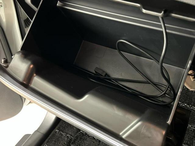 スペーシア Xリミテッド 新品タイヤ/保証書/社外 SDナビ/衝突安全装置/シートヒーター 運転席/Bluetooth接続/EBD付ABS/横滑り防止装置/アイドリングストップ/バックモニター/フルセグTV/エアバッグ 運転席(32枚目)