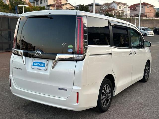 エスクァイア Ｇｉ　新品タイヤ／保証書／純正　９インチ　ＳＤナビ／トヨタセーフティセンス／両側電動スライドドア／シートヒーター／車線逸脱防止支援システム／シート　合皮／ヘッドランプ　ＬＥＤ／Ｂｌｕｅｔｏｏｔｈ接続　ＥＴＣ（3枚目）